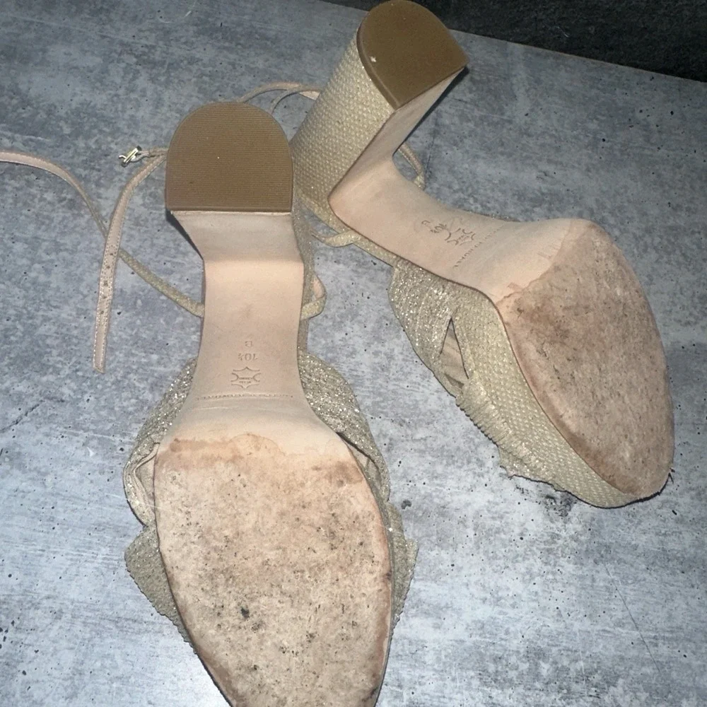 Loeffler Randall bow detail